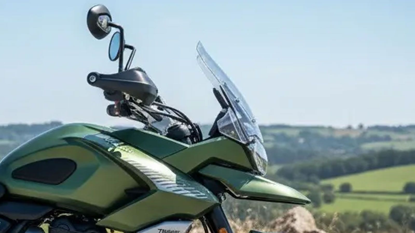 Η συνεργασία της Triumph με την Bajaj έχει αλλάξει τα δεδομένα στη μεσαία κατηγορία μοτοσυκλετών. Στην αρχή ήταν το Speed 400, ένα naked που έδειξε αμ