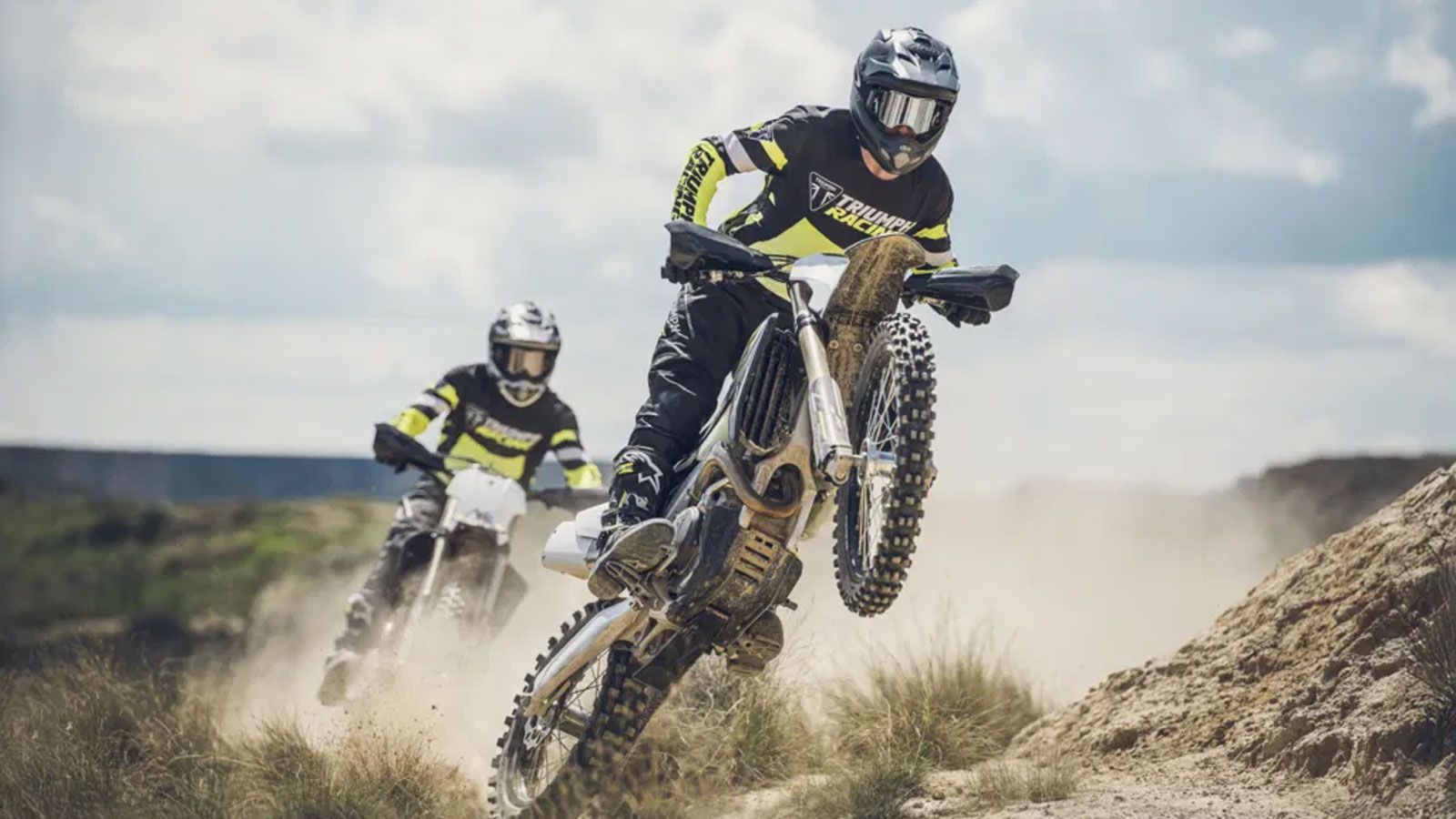 Η Triumph παρουσιάζει δύο ολοκαίνουργια μοντέλα, τα TF 250-C και TF 450-C, χτισμένα από το μηδέν για να ανταποκριθούν στις ακραίες απαιτήσεις των αγών