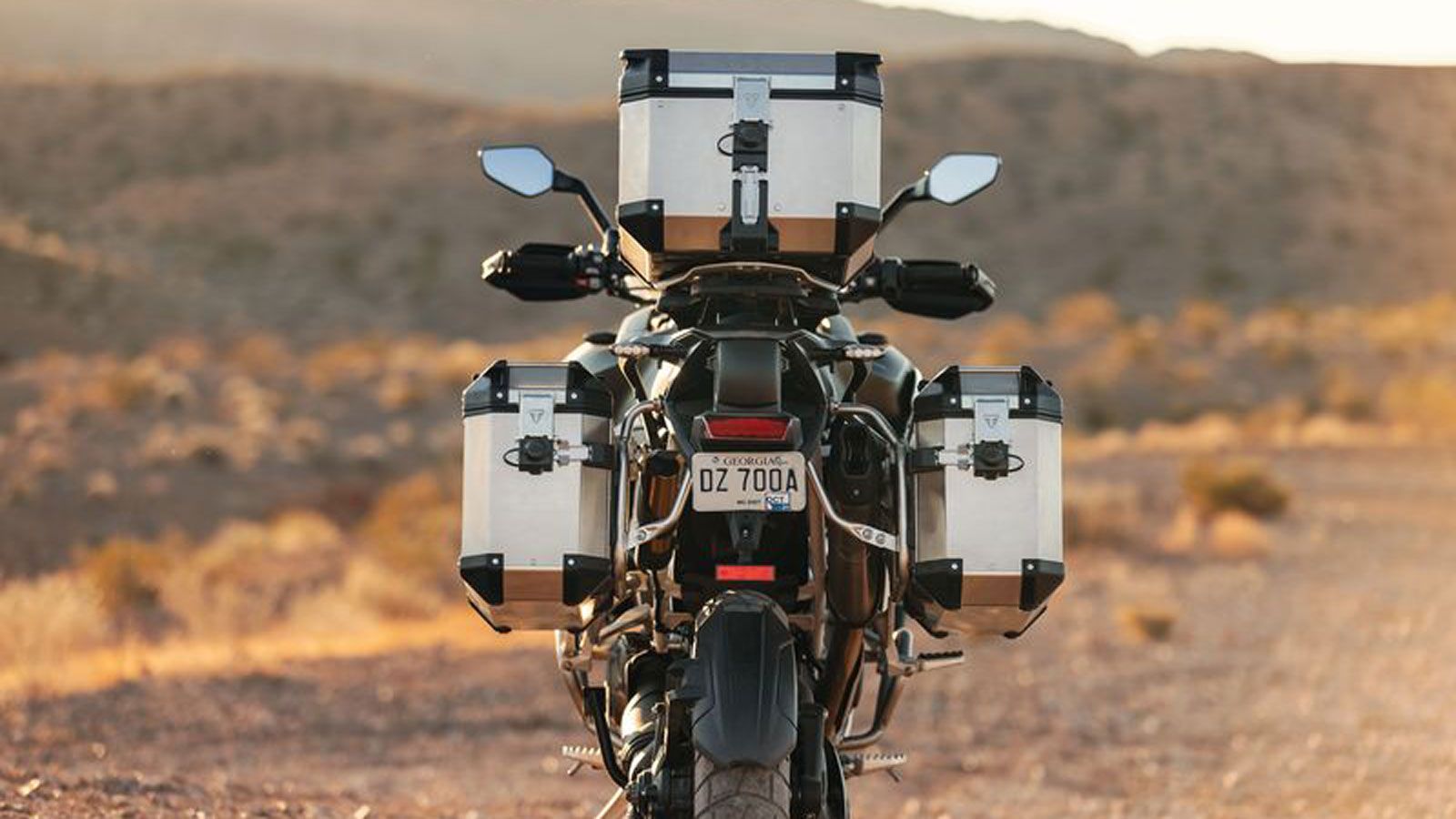 Οι αναβάτες που αγαπούν τα μεγάλα ταξίδια, τη χωμάτινη περιπέτεια ή απλώς επιζητούν πρακτικότητα για καθημερινή χρήση, θα βρουν σε αυτή την προσφορά έ