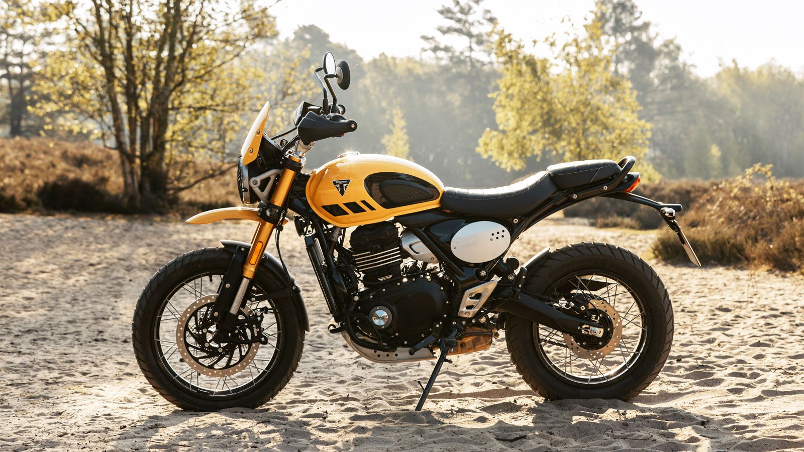 Η γεωμετρία έχει σχεδιαστεί για άνεση αλλά και ακρίβεια, με στόχο την ισορροπία σε κάθε είδους επιφάνεια. Οι τροχοί είναι ακτινωτοί, με διάμετρο 19 ιν