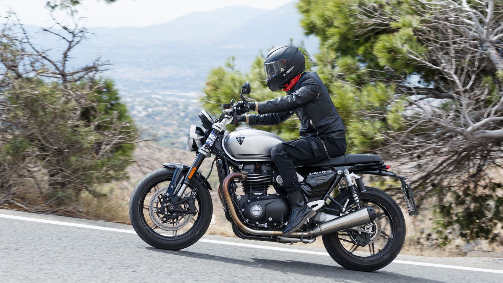 Στις μετρήσεις μας χρειάστηκε μόλις 4,1 δευτερόλεπτα για το 0-100 και 5 για το 60-120 με 4η στο κιβώτιο. 