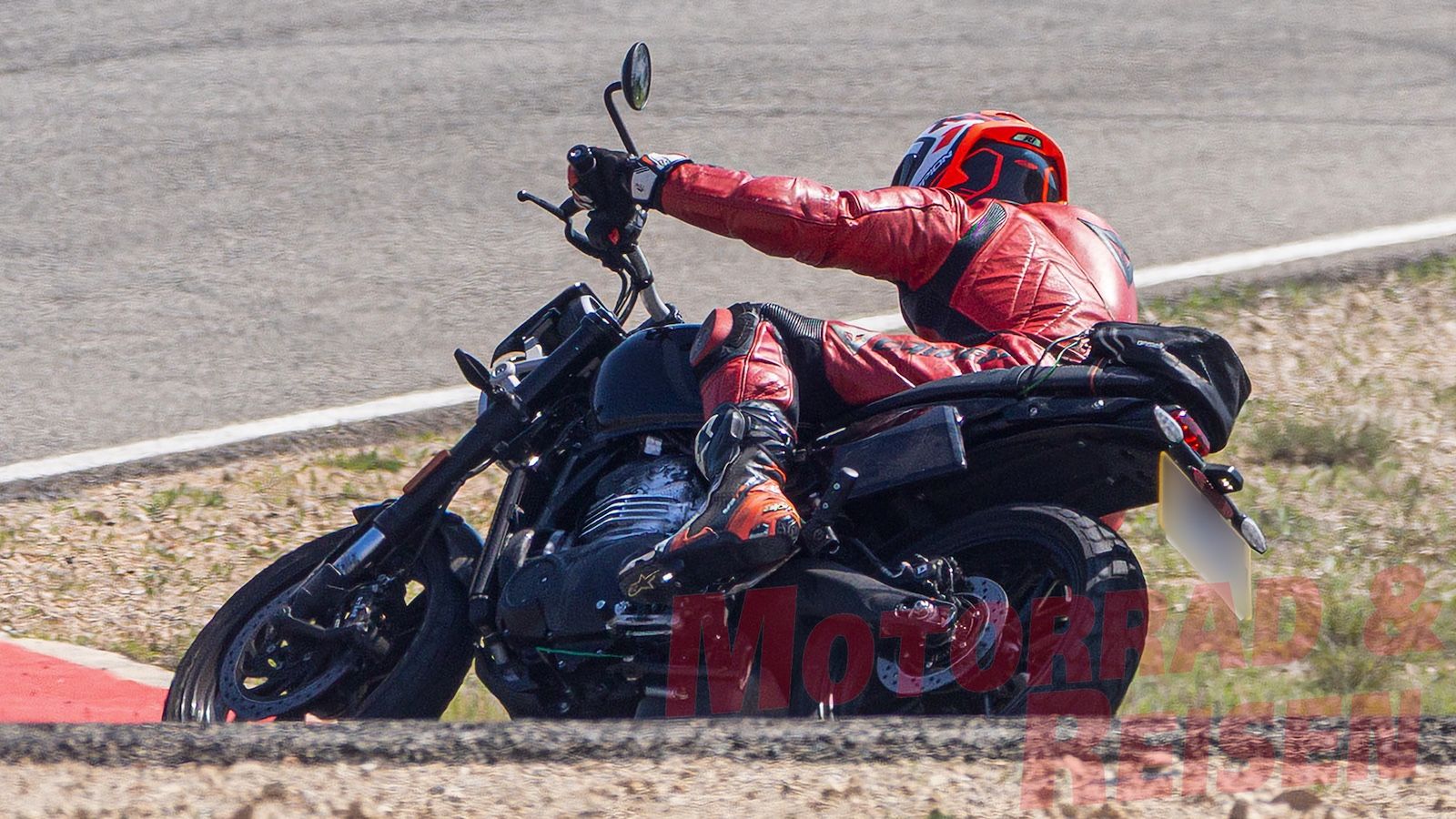 Δοκιμάζεται και οδεύει προς παρουσίαση η Triumph Street Scrambler 400