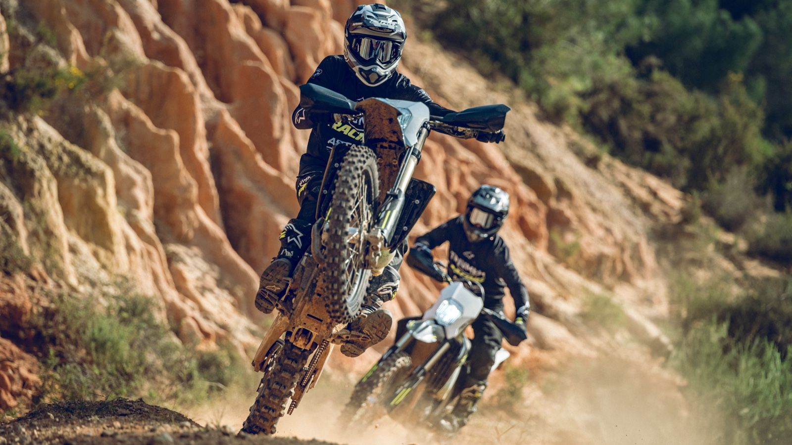 Η Triumph παρουσιάζει νέα μοντέλα enduro