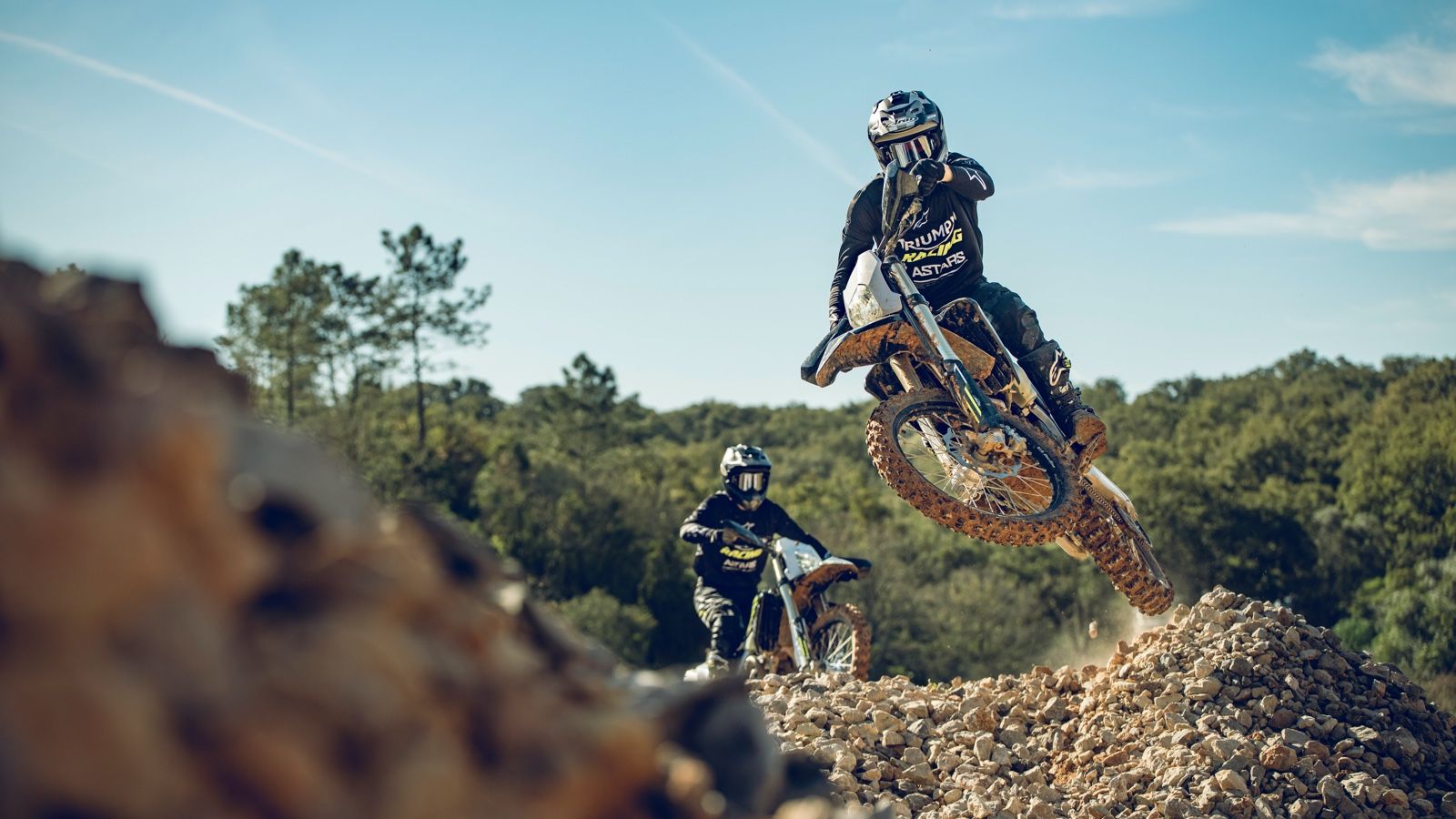 Η Triumph παρουσιάζει νέα μοντέλα enduro