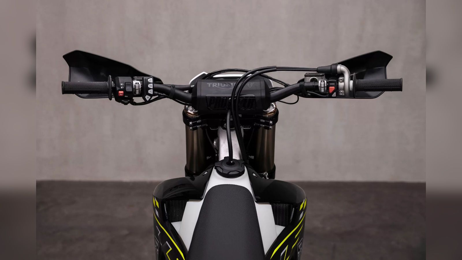 Παρουσιάστηκαν οι νέες enduro Triumph TF 250-E και TF 450-E