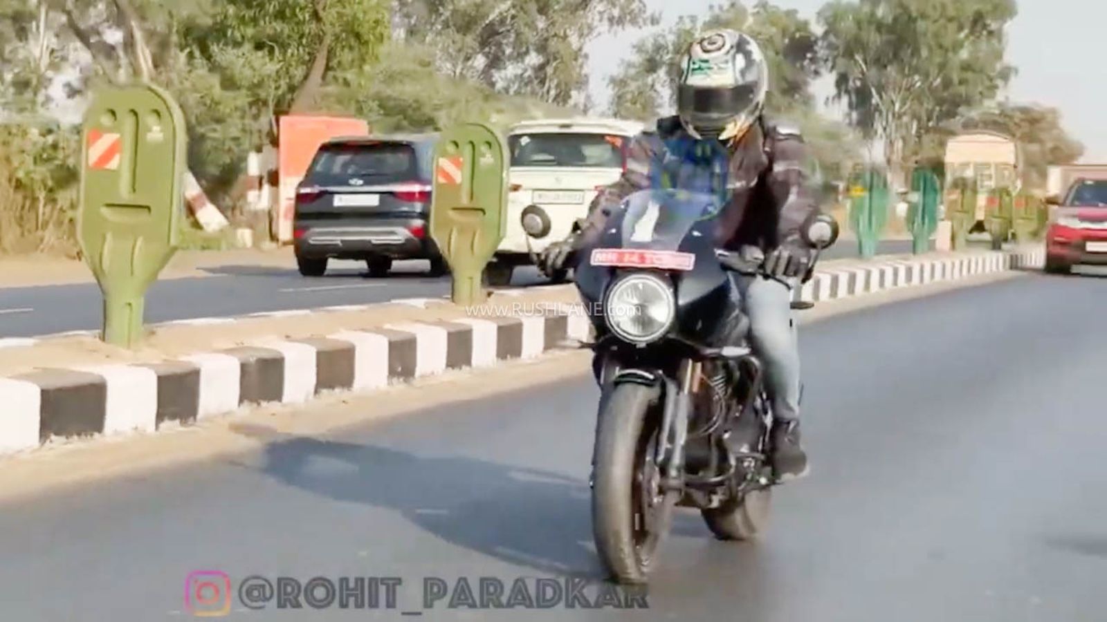 «Ξανατσάκωσαν» την Triumph Thruxton 400 στους δρόμους, τώρα με βίντεο