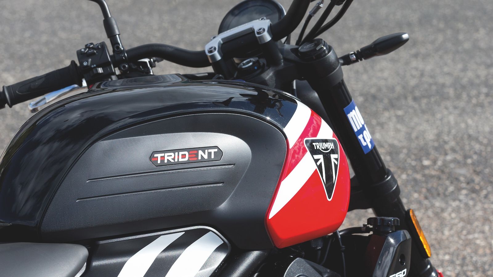 Γνωστός ο σχεδιασμός του Trident 660, λιτός και μίνιμαλ - όπως πρέπει - με κλασικές μεν, εκμοντερνισμένες δε γραμμές.