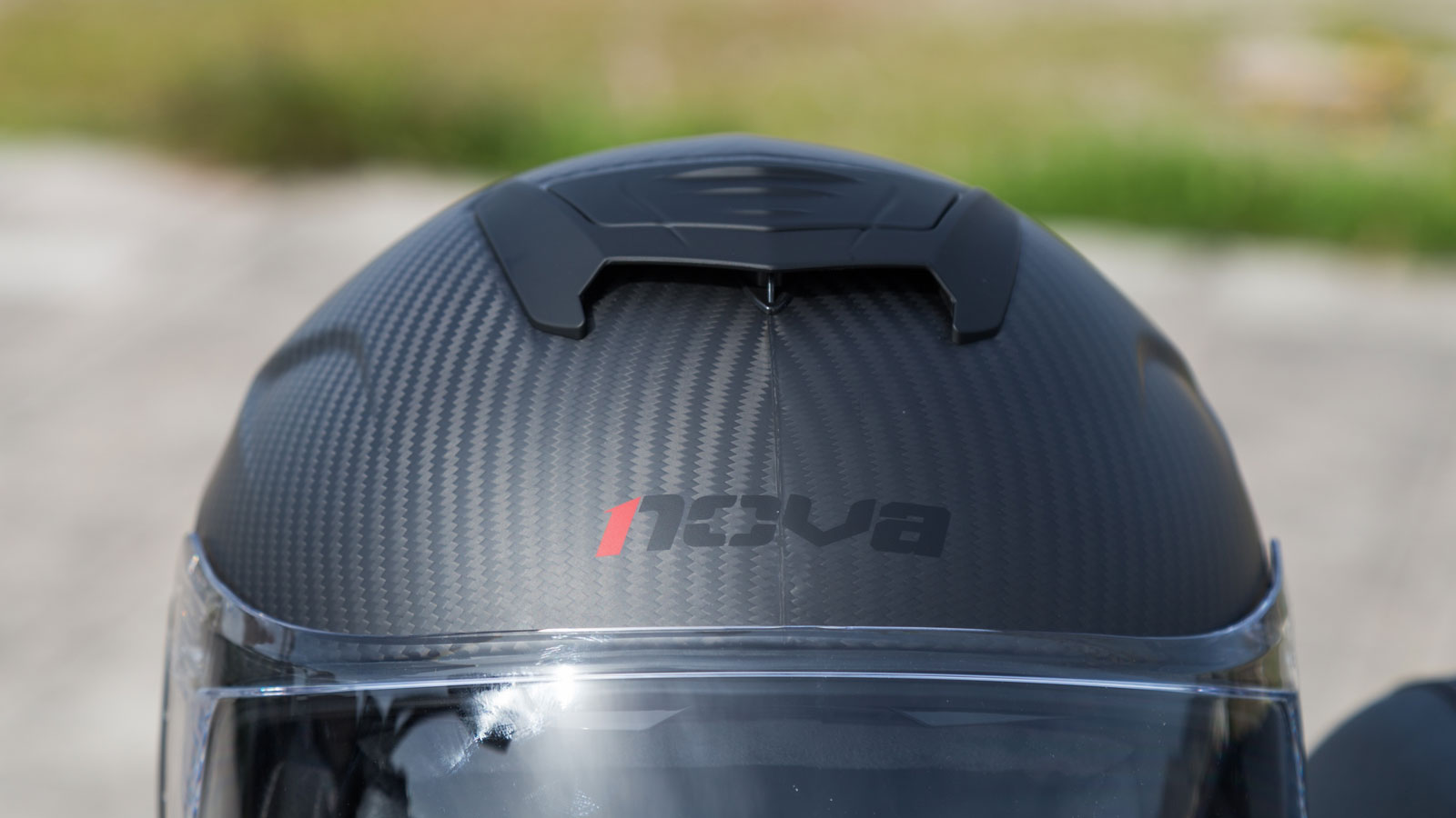 Test κράνος Nova Track Rider: Με Carbon κέλυφος & Alcantara επένδυση