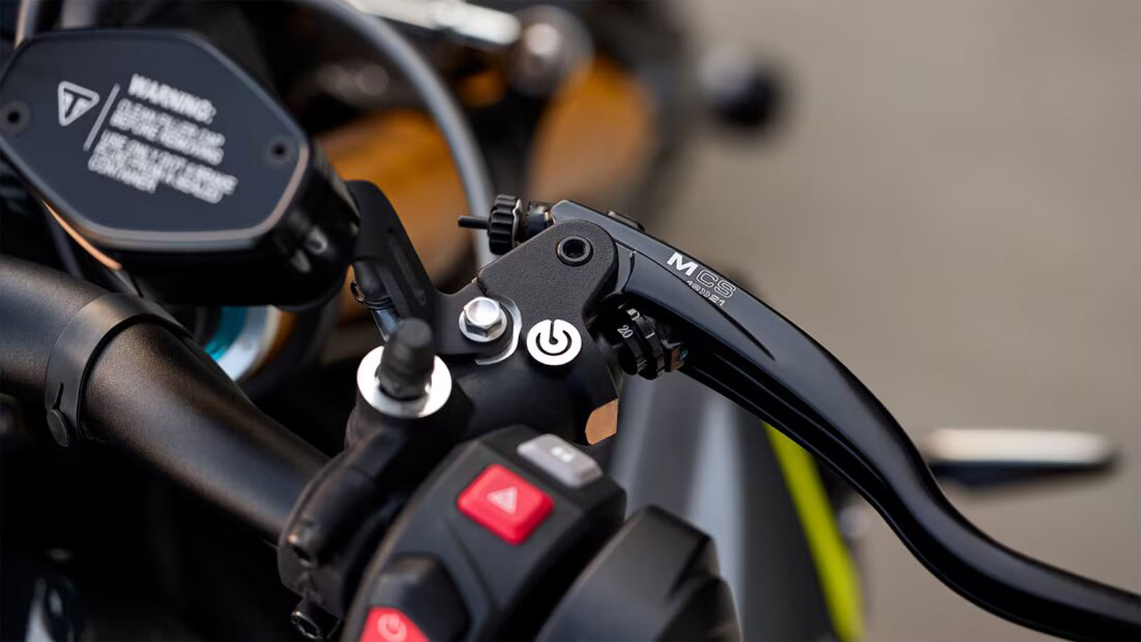 Το νέο Speed Triple 1200RS γ(κ)αζώνει με 183 άλογα