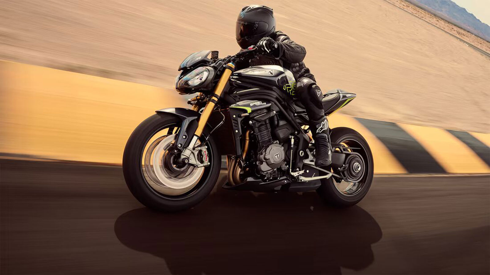 Το νέο Speed Triple 1200RS γ(κ)αζώνει με 183 άλογα