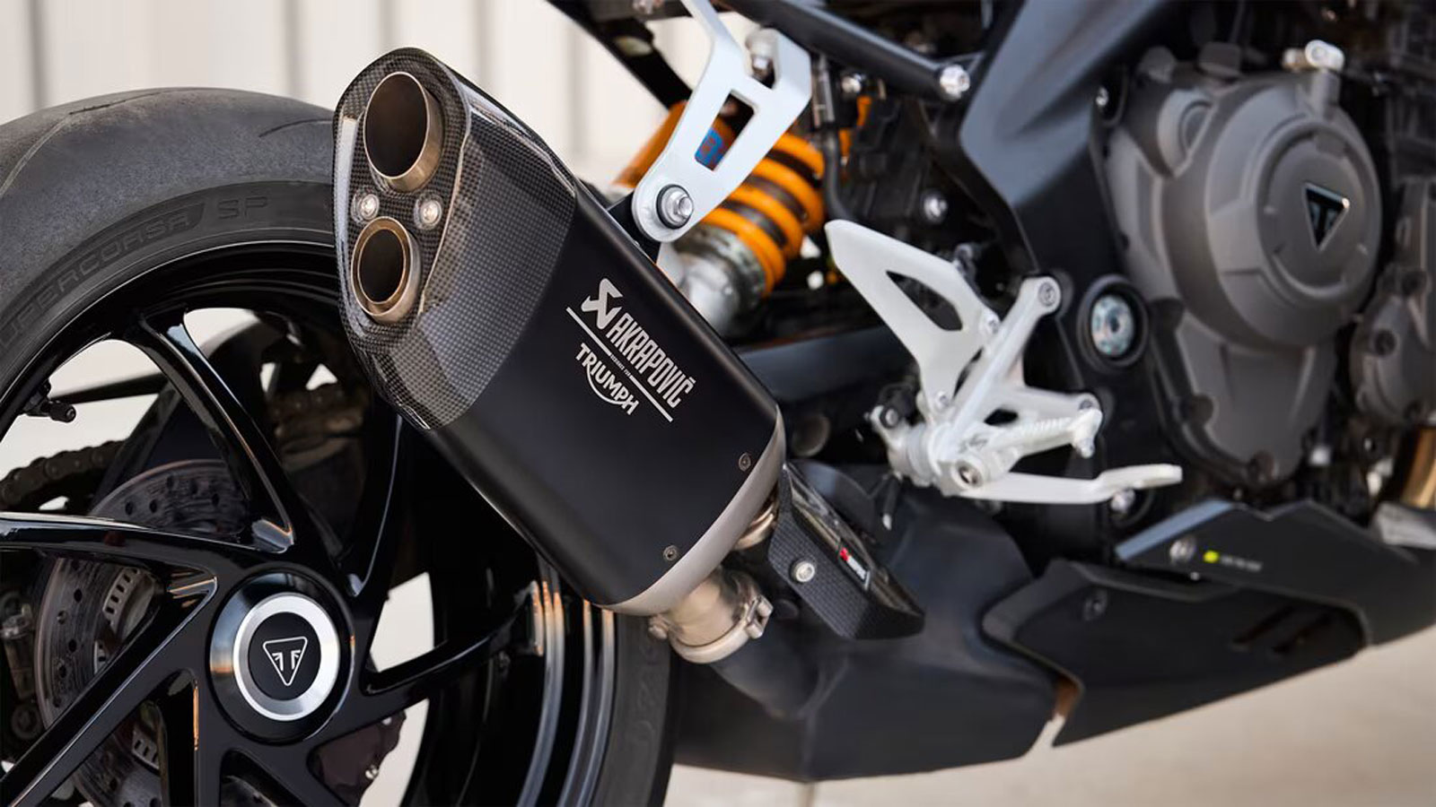 Το νέο Speed Triple 1200RS γ(κ)αζώνει με 183 άλογα