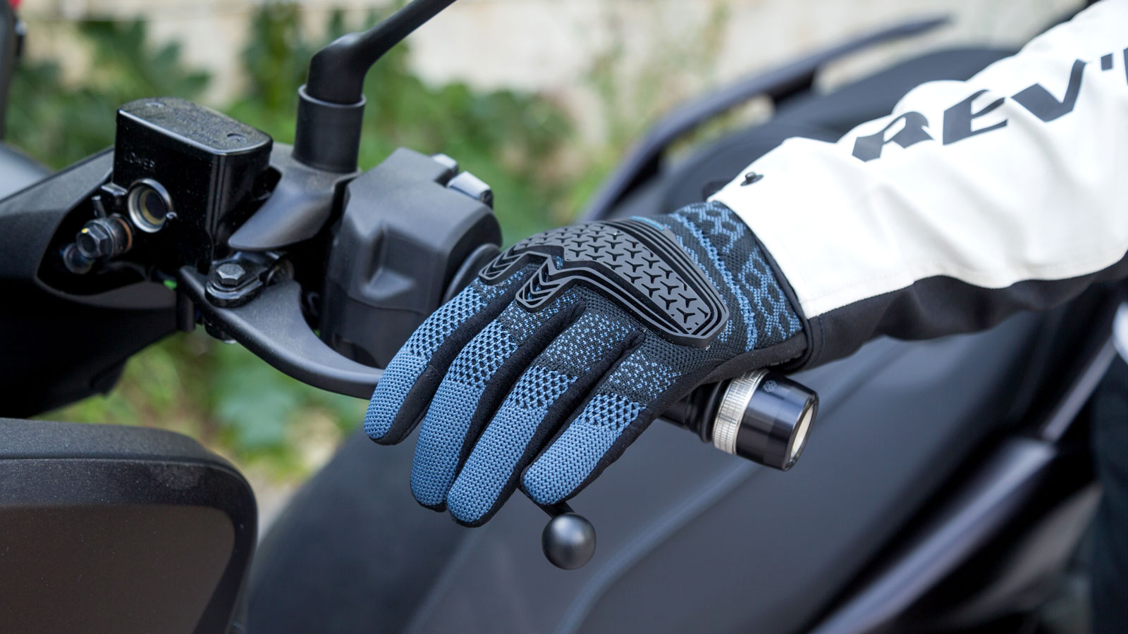 Test γάντια Tucano Urbano Supermano: Ανάλαφρη αίσθηση, μοντέρνο στυλ