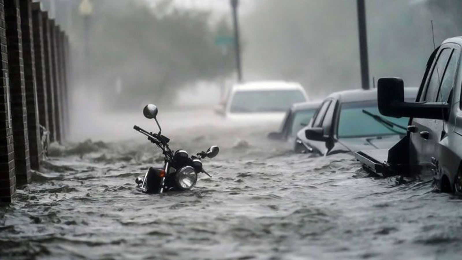 Από την 1η Ιουνίου 2025, τέθηκε σε ισχύ η νέα νομοθεσία που καθιστά υποχρεωτική την ασφάλιση για φυσικές καταστροφές, τόσο για επιχειρήσεις με ετήσιο 