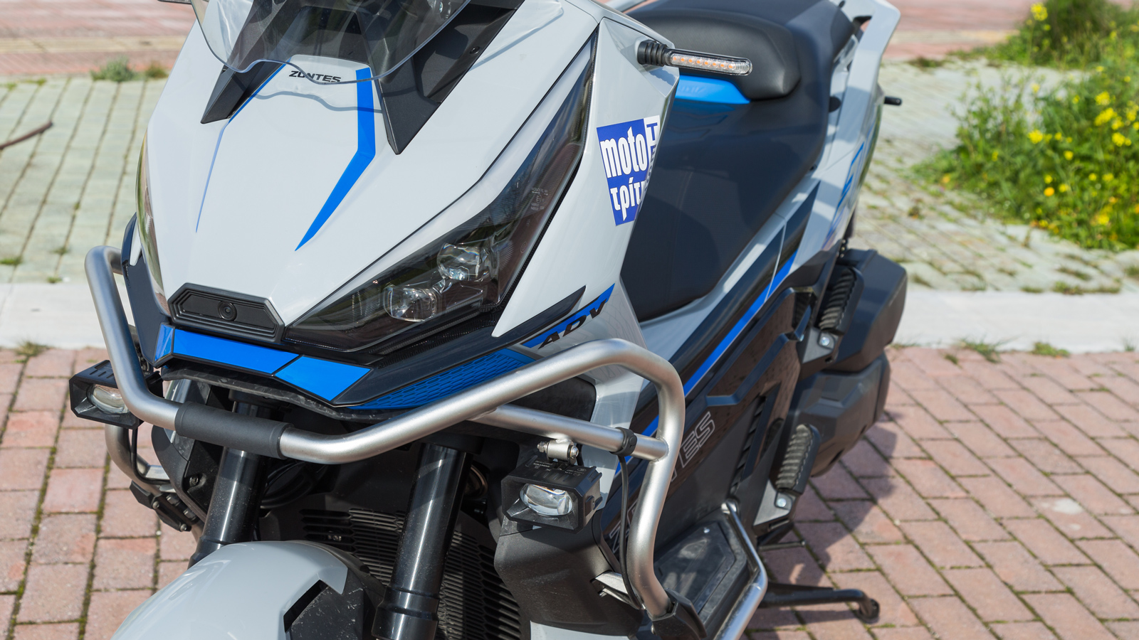 Φουσκωμένα πλαστικά που είναι εμπνευσμένη από το Ιαπωνικό anime Gundam.