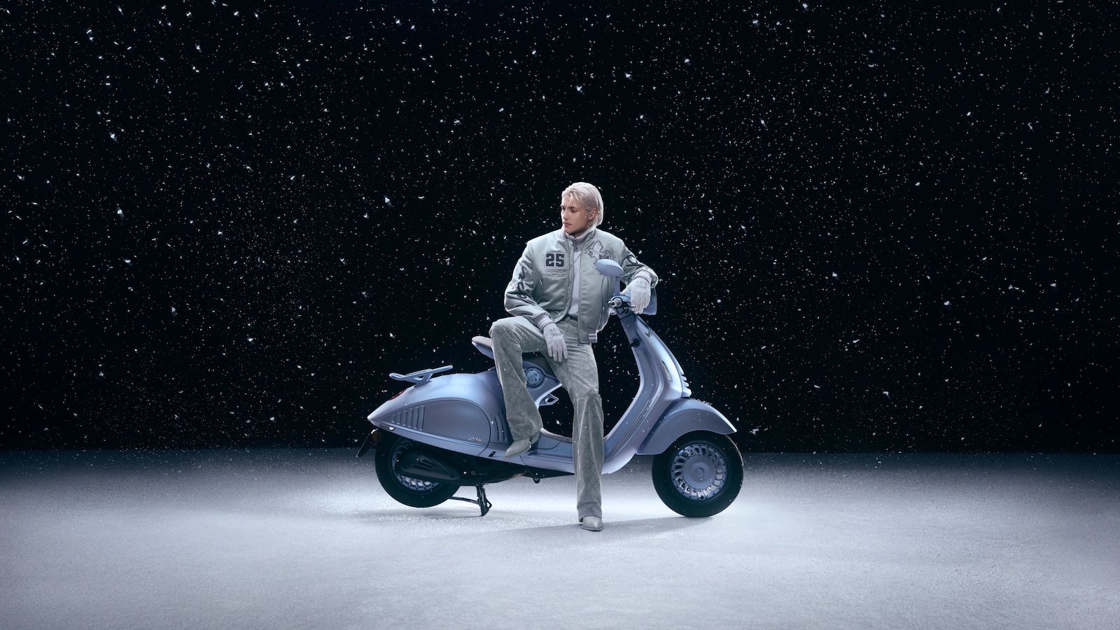 Νέα Vespa 946 Snake: Ειδική έκδοση για το Έτος του Φιδιού