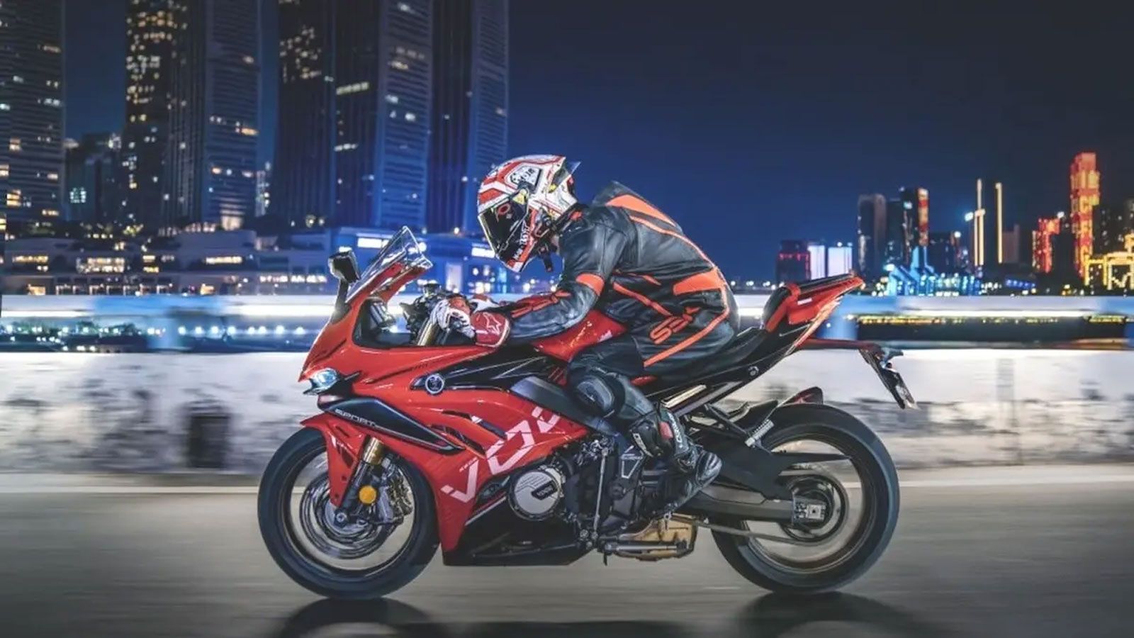 Voge RR500S: Πρεμιέρα για την νέα τετρακύλινδρη sport 500άρα στην CIMA