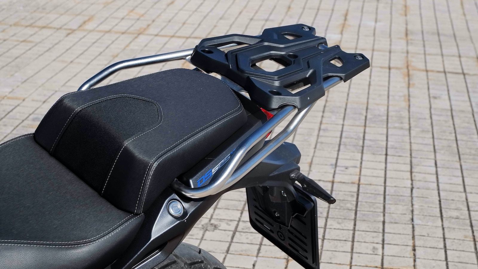 VOGE DS525X: Μπαίνει στο 2025 πλουσιότερη και με αναβαθμισμένο κινητήρα