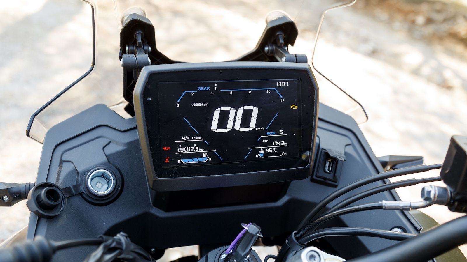 Voge DS525X Black Knight - Test