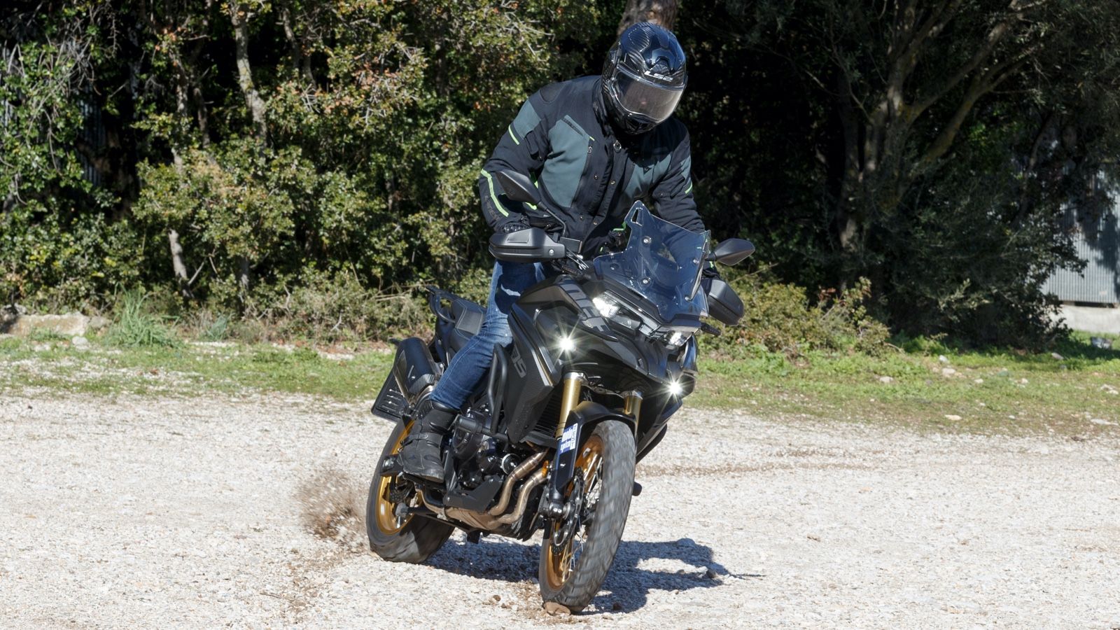 Voge DS525X Black Knight - Test
