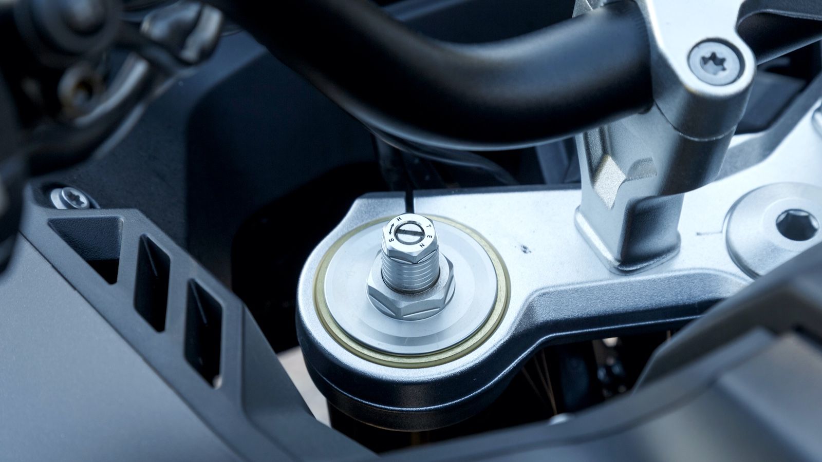 Voge DS525X Black Knight - Test