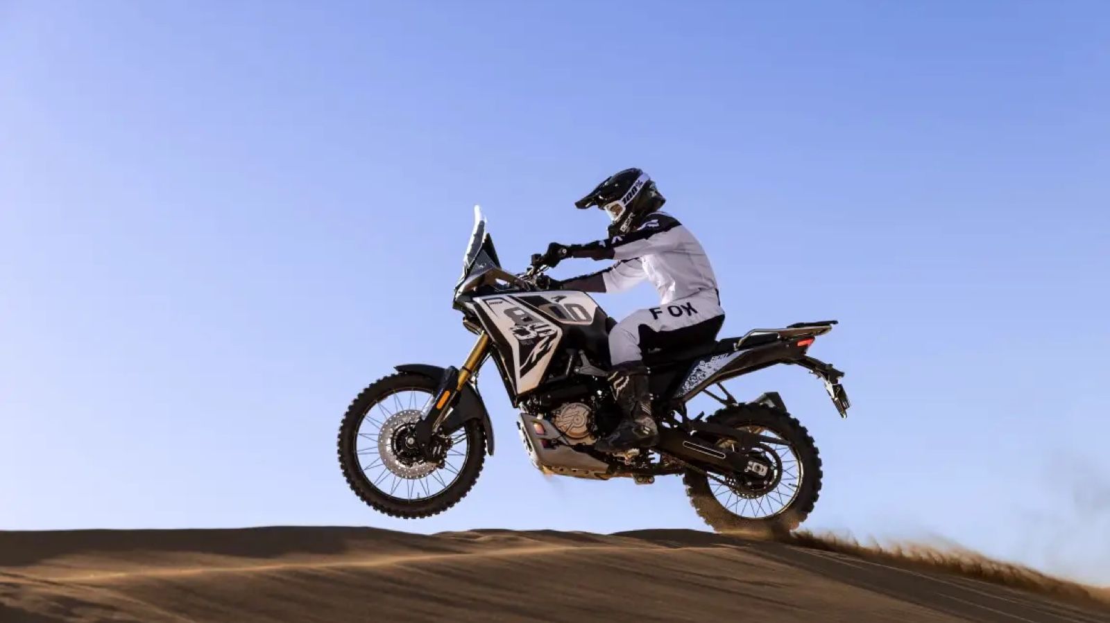 Voge DS800 Rally: Νέα δικύλινδρη adventure με 94 ίππους & 24l ρεζερβουάρ