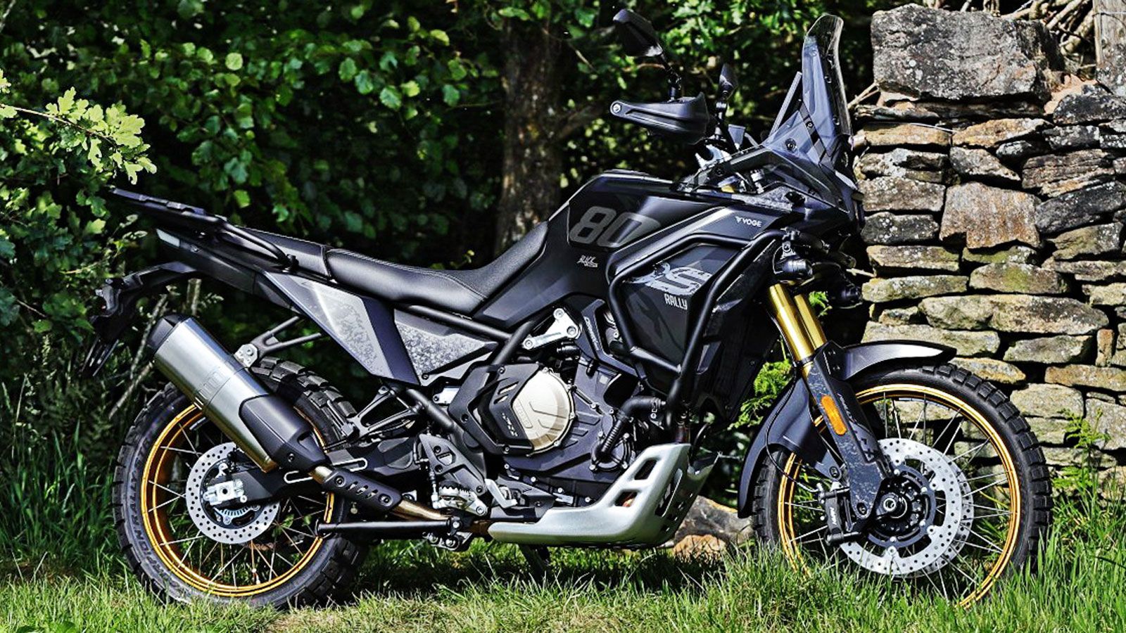 Με την τιμή προ-παραγγελίας στα 8.295 ευρώ, τα θετικά δημοσιεύματα που ακολούθησαν την πανελλήνια δημοσιογραφική παρουσίαση, αλλά και τη δοκιμαστική ε