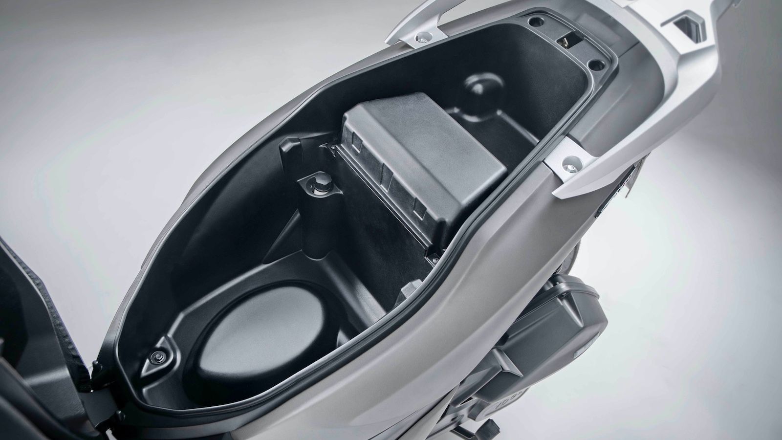 Voge SR16 125: Με ευρωπαϊκή σχεδίαση και πλήρη ψηφιακό εξοπλισμό  