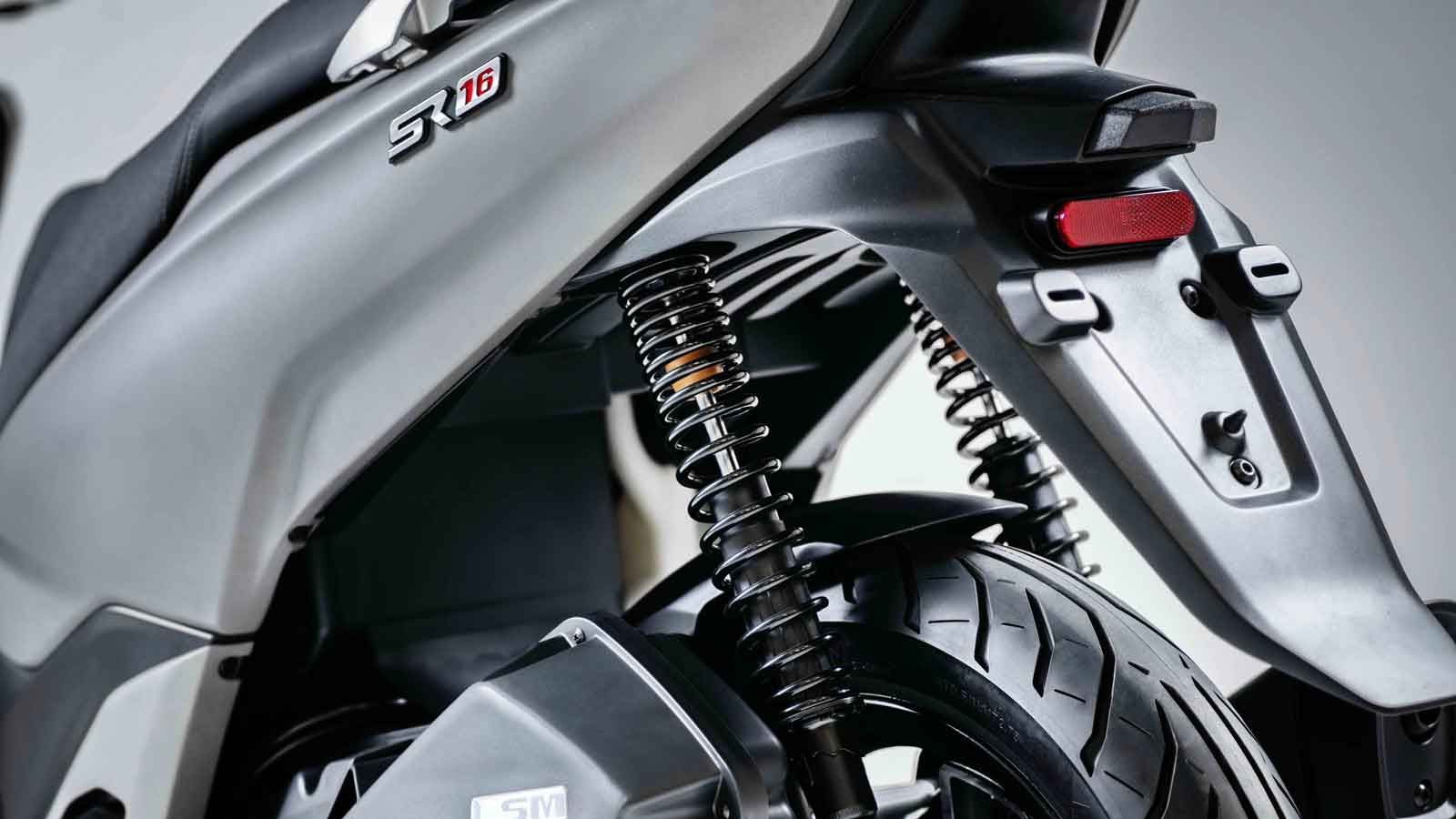 Voge SR16 ACC  με νέες προσθήκες στον εξοπλισμό του