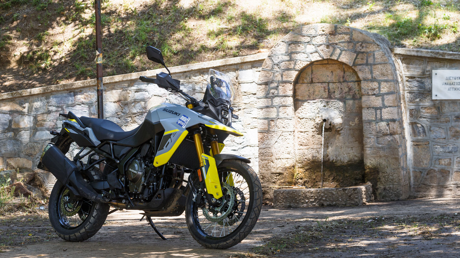 Suzuki V-Strom 800 DE: Ταξιδεύει σε άσφαλτο & χώμα με κορυφαία ροπή & φρένα