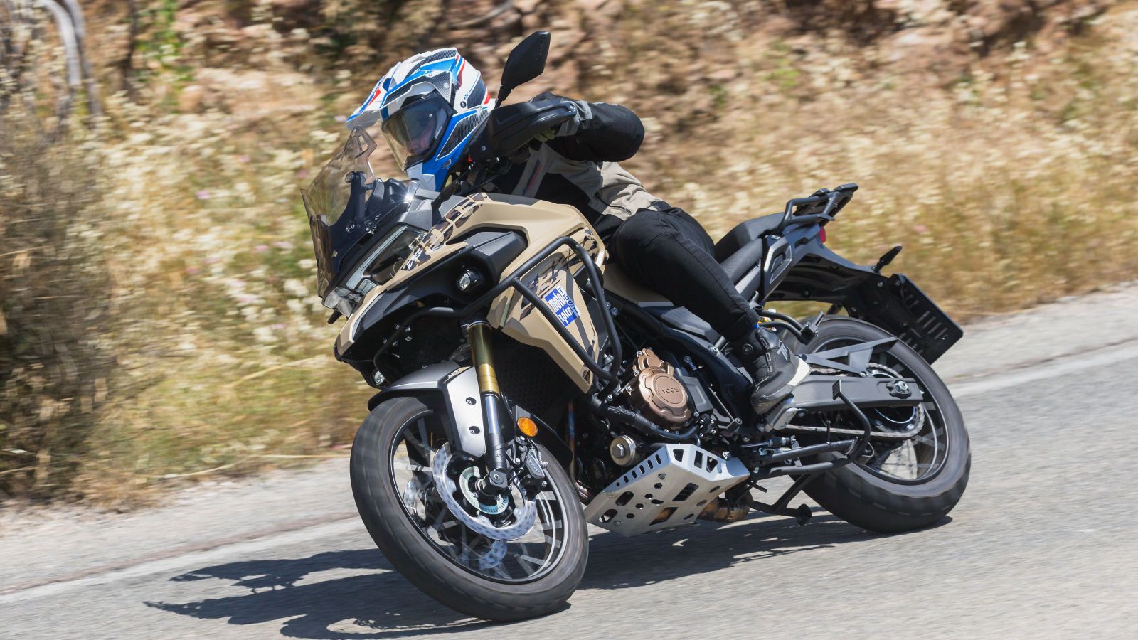 Το 625Χ βασίστηκε στο best seller 525Χ της Voge