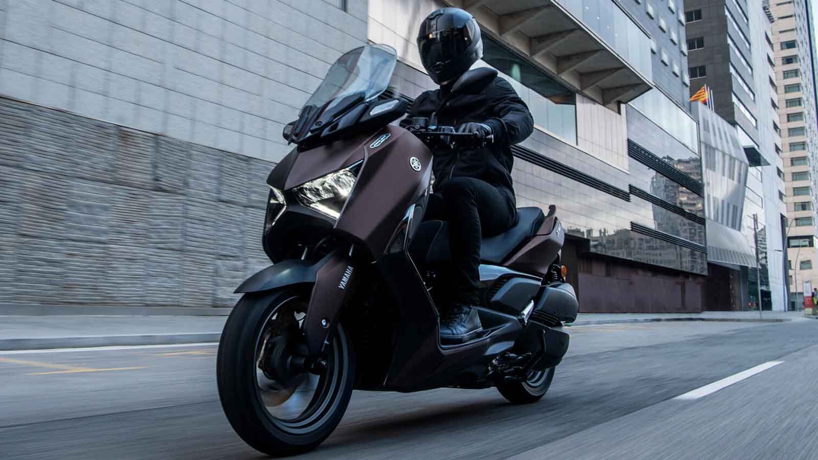 Yamaha XMAX 300 Tech Max