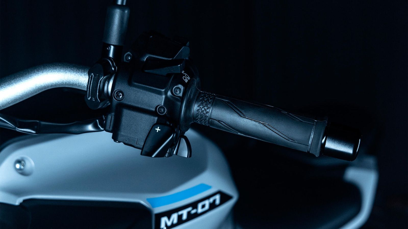 Yamaha MT-07: Μπαίνει σε ημι-αυτόματη τροχιά για το 2025 με κιβώτιο Y-AMT