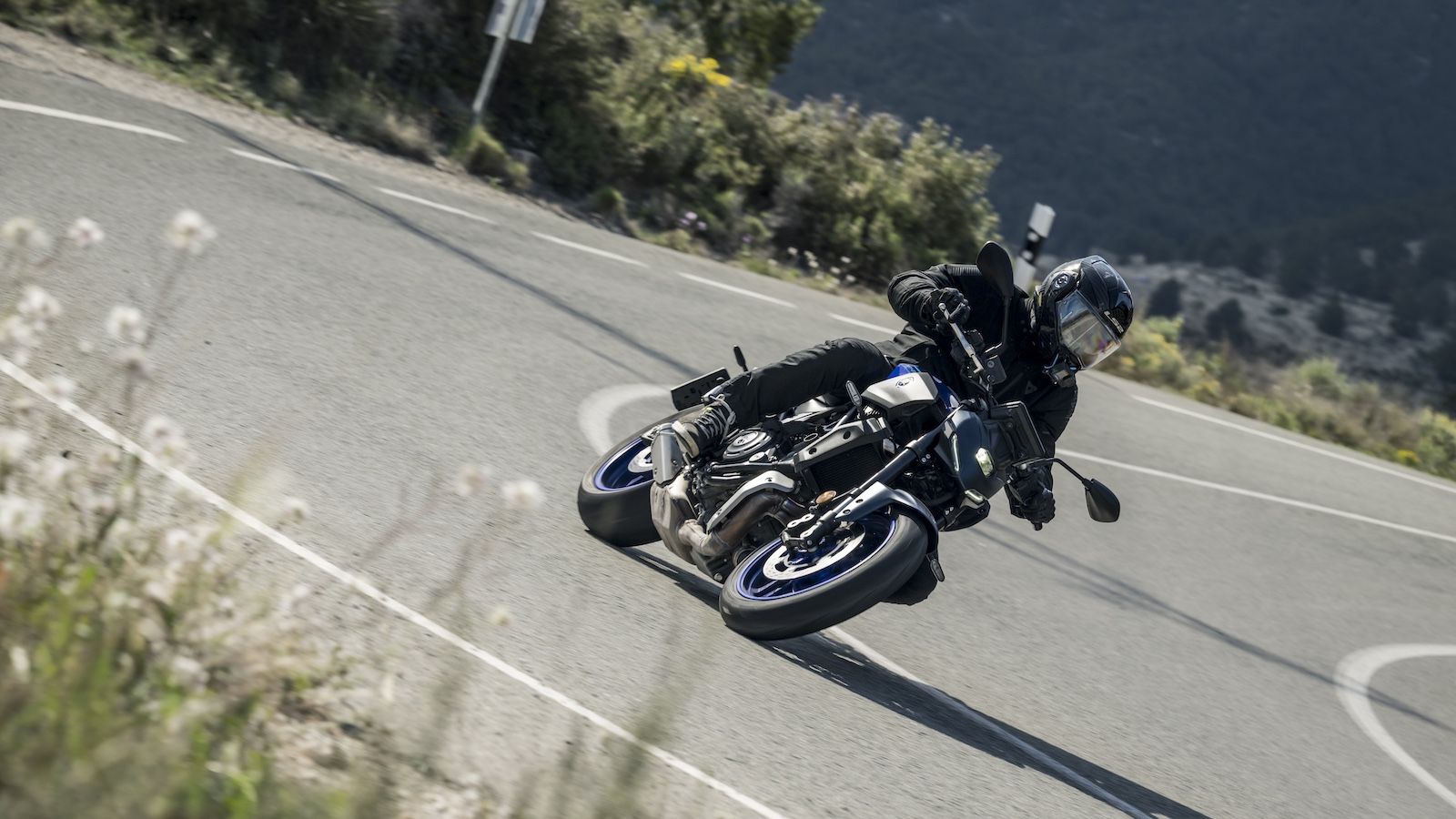 Αποστολή: Yamaha MT-07 & MT-07 Y-AMT 2025