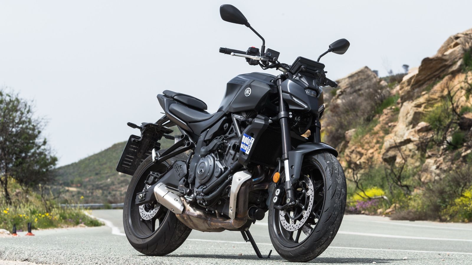 Το ανασχεδιασμένο σώμα να ενισχύει την παρουσία του στον δρόμο.