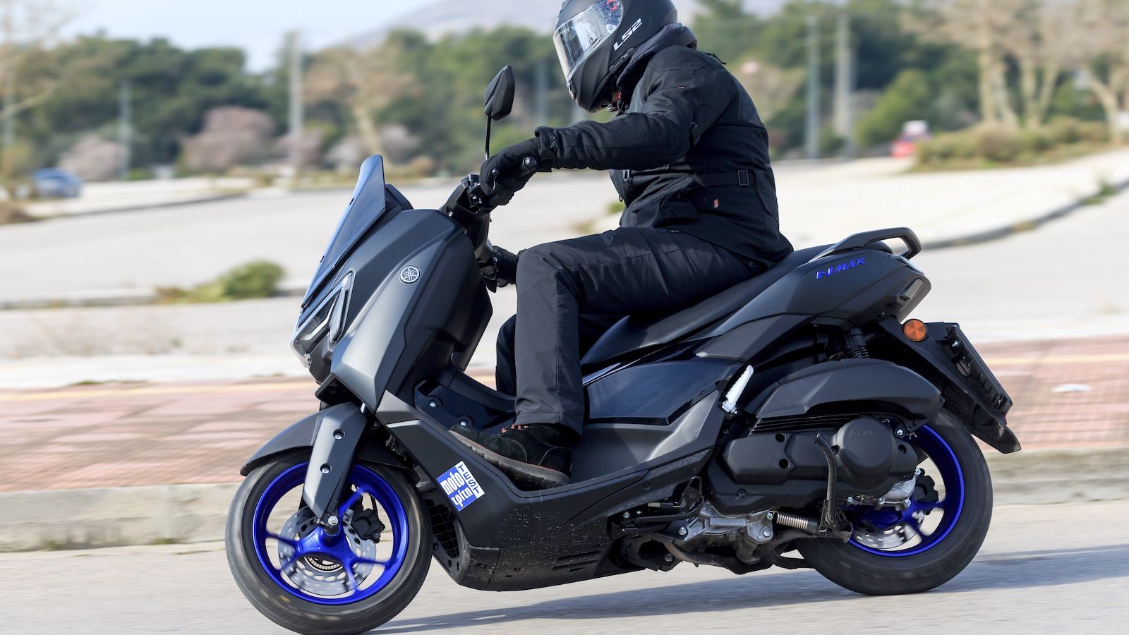 Η απόδοσή του είναι γραμμική και γεμάτη σε όλο το φάσμα των στροφών, κάτι το οποίο οφείλει εν μέρει στο σύστημα VVA.