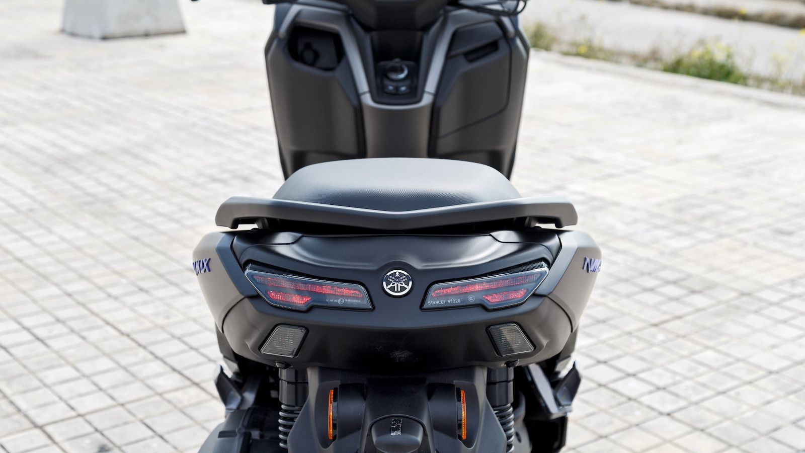 Η θέση οδήγησης του Yamaha NMAX 125.