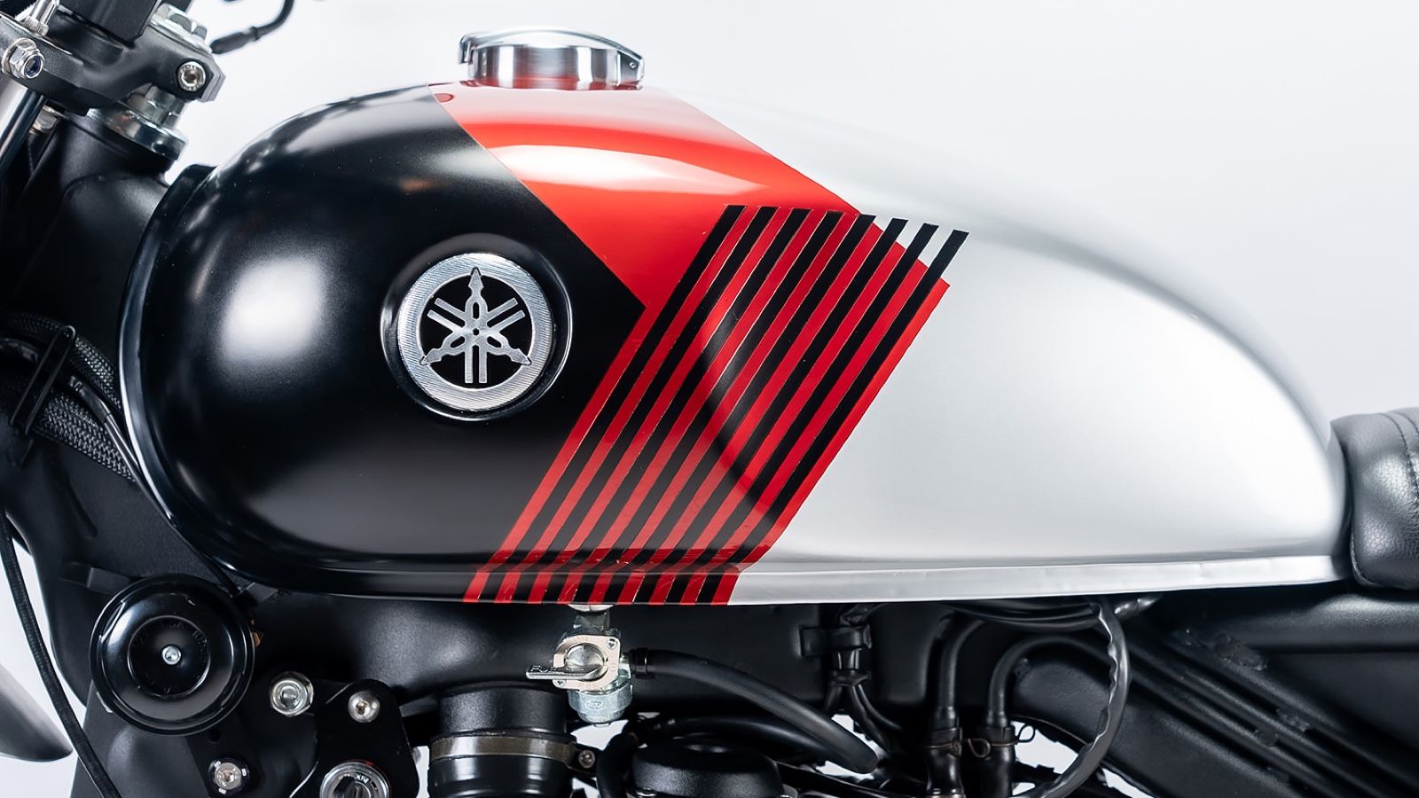 Yamaha STG Tracker: Κι όμως αυτή η scrambler ήταν μια Virago!