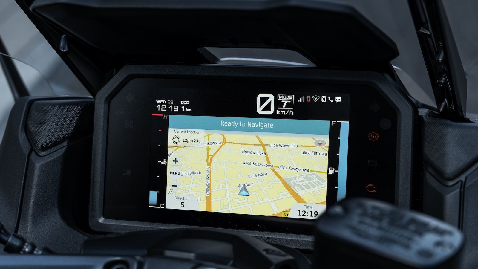 Αποστολή Yamaha TMAX Tech Max 2025