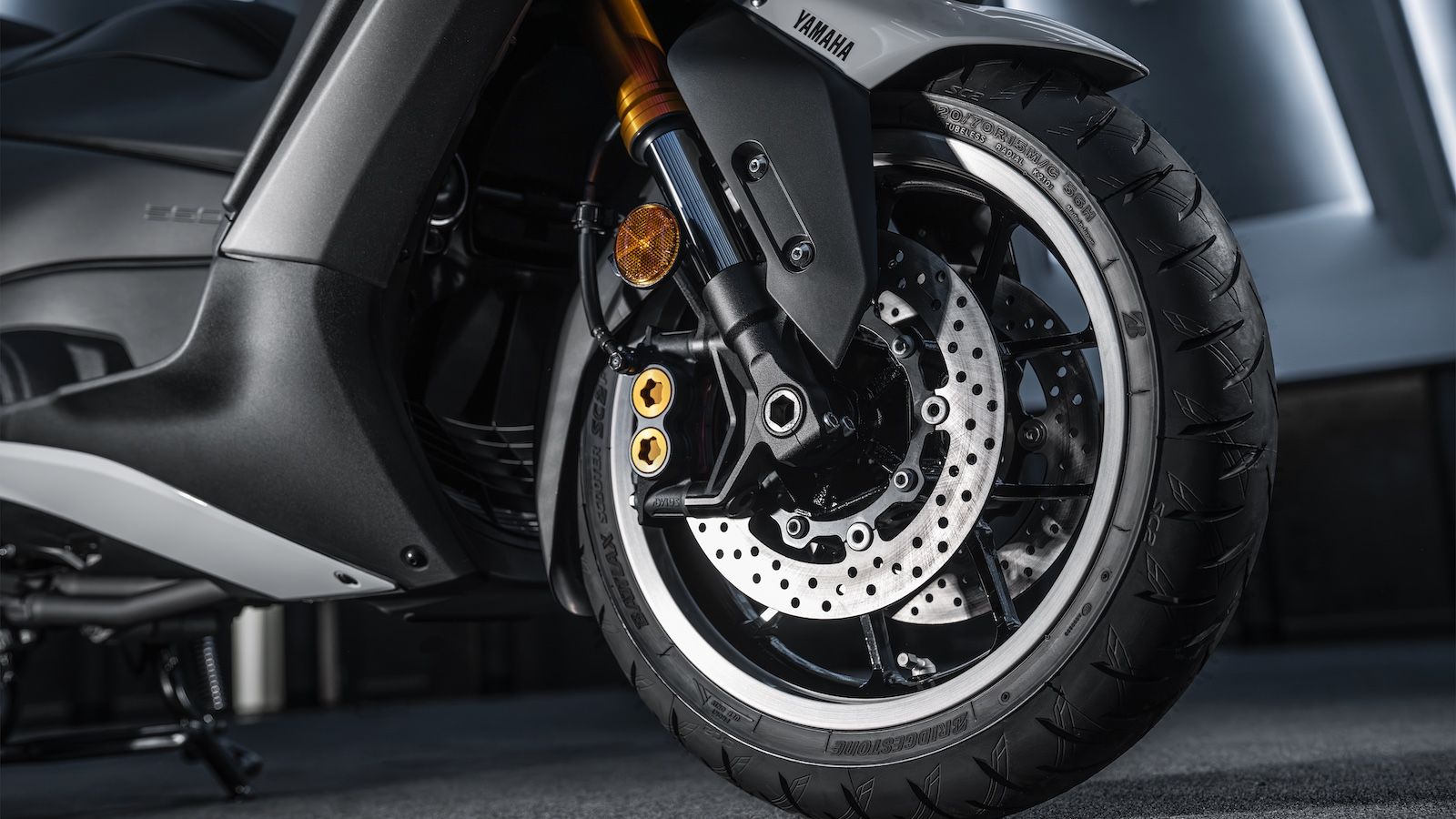 Αποστολή Yamaha TMAX Tech Max 2025