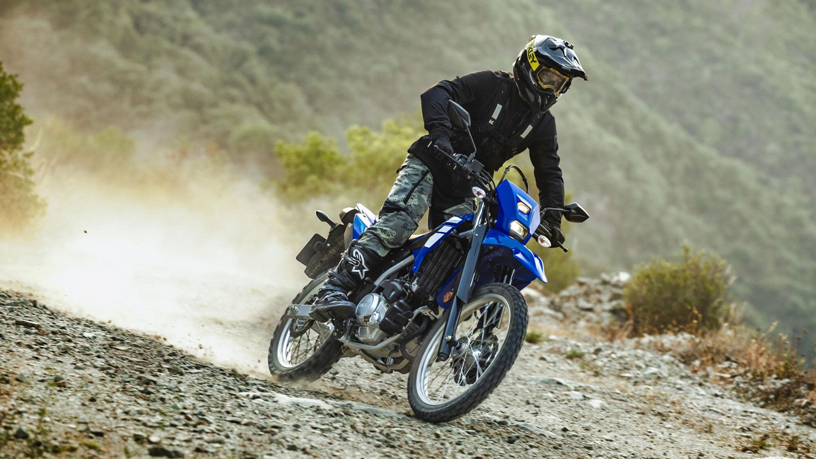 Η νέα WR125R εξοπλίζεται με τετράχρονο, υγρόψυκτο, μονοκύλινδρο κινητήρα 125 κ.εκ., με μονό εκκεντροφόρο επικεφαλής (SOHC), τετραβάλβιδη κεφαλή και ηλ