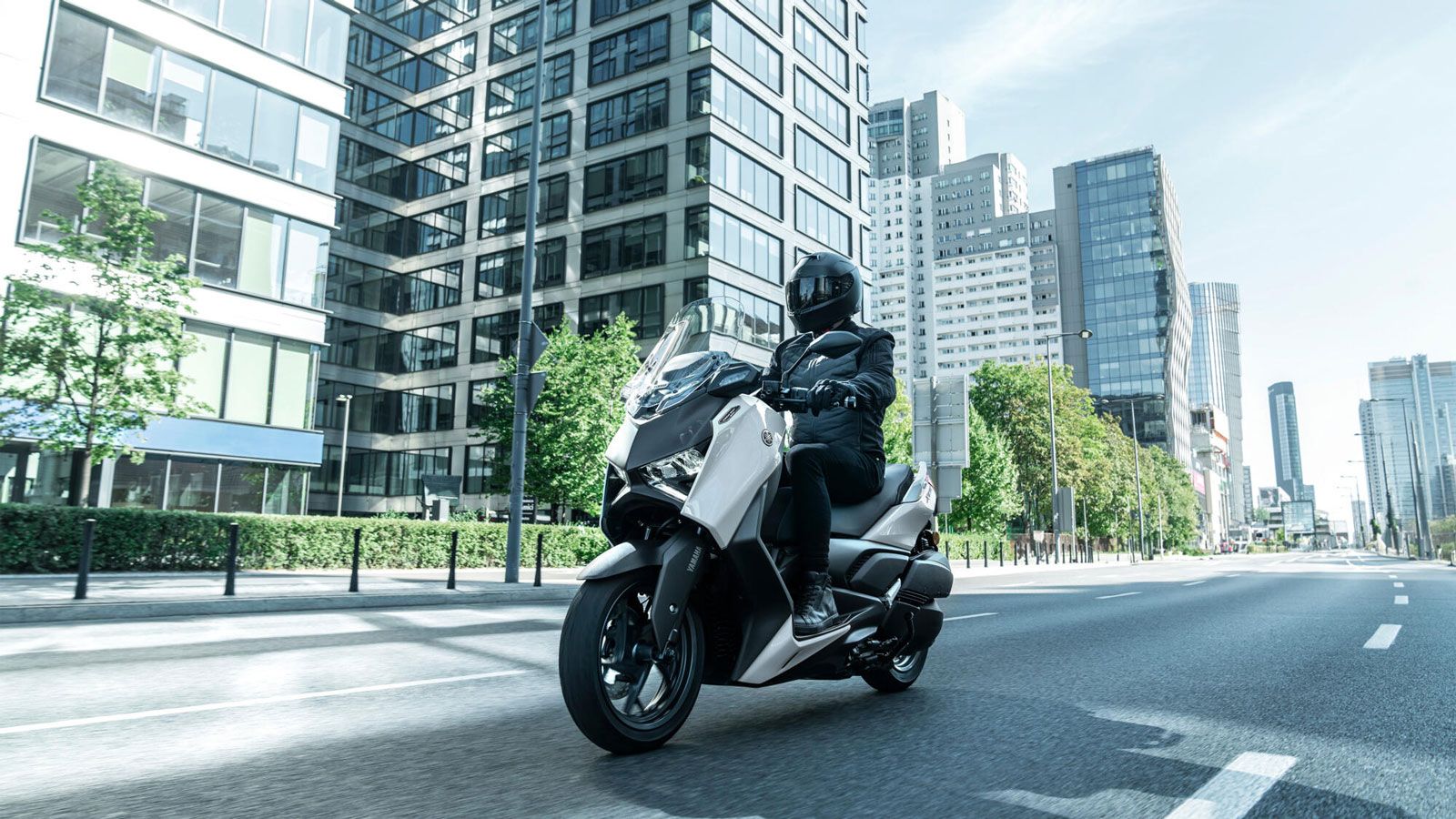 YAMAHA XMAX 300– Κάνε Test Ride το scooter που πάντα ονειρευόσουν!