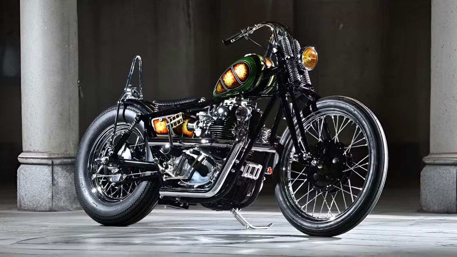 Το Yamaha XS650 επιστρέφει από το παρελθόν σε μια custom εκδοχή που κάνει θόρυβο