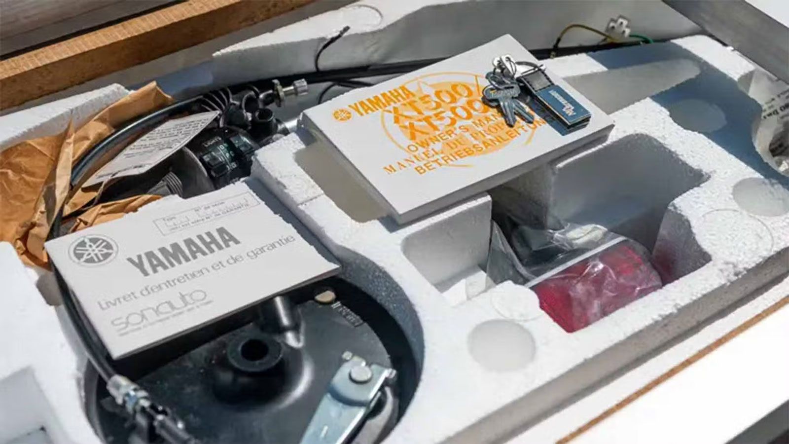 Πρόσφατα, μια XT του 1989 με μόλις 10 χλμ. ζητούσε 20.000 ευρώ, αποδεικνύοντας ότι η αξία του μοντέλου συνεχίζει να ανεβαίνει. Με το συγκεκριμένο κομμ