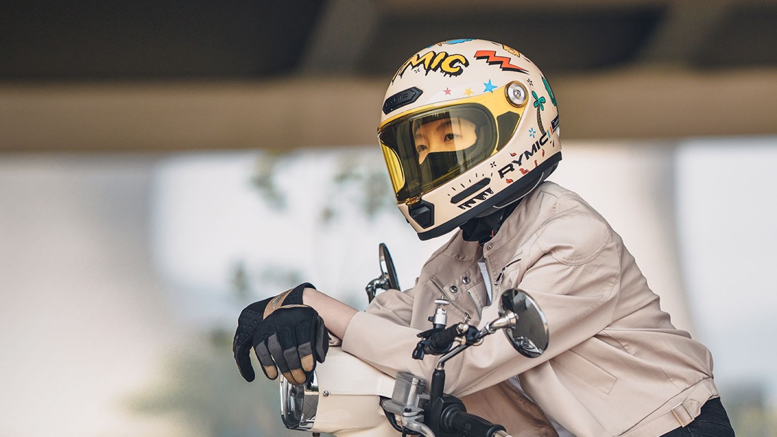 Η Yohe επισφραγίζει τη συνεργασία με τη Μότο Πήγασος