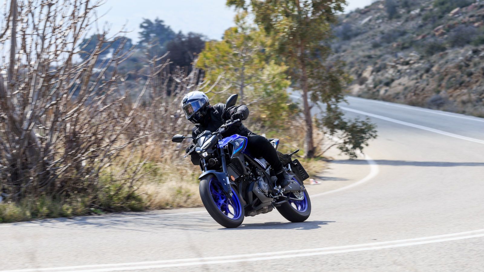 Σε μία κατηγορία ευρέως αποδεκτή ως η ιδανική για να μυήσει νέους αναβάτες στον κόσμο των 2 τροχών, η Yamaha δηλώνει ηχηρά την παρουσία της με ένα ανα