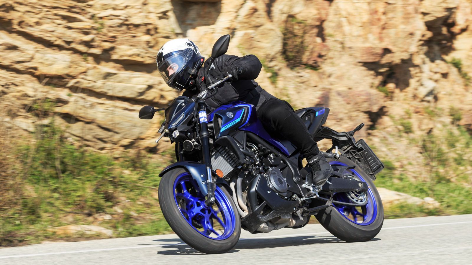 Yamaha MT-03