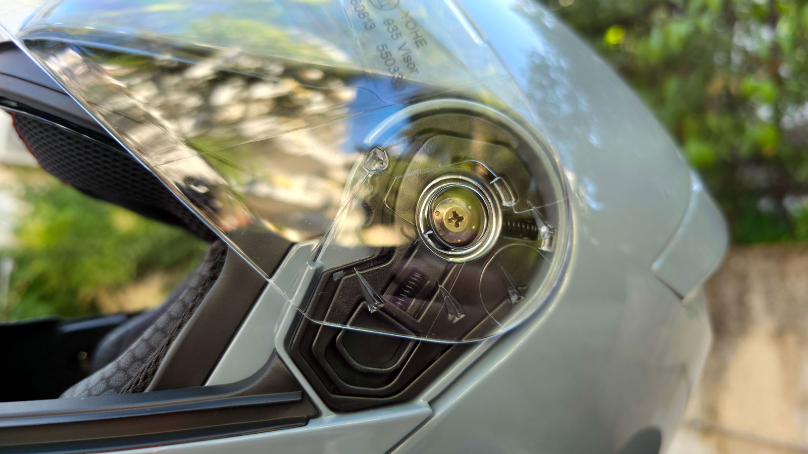 Test Yohe 935 SV: Προσιτό & ποιοτικό ανοιγόμενο κράνος με δώρο Bluetooth