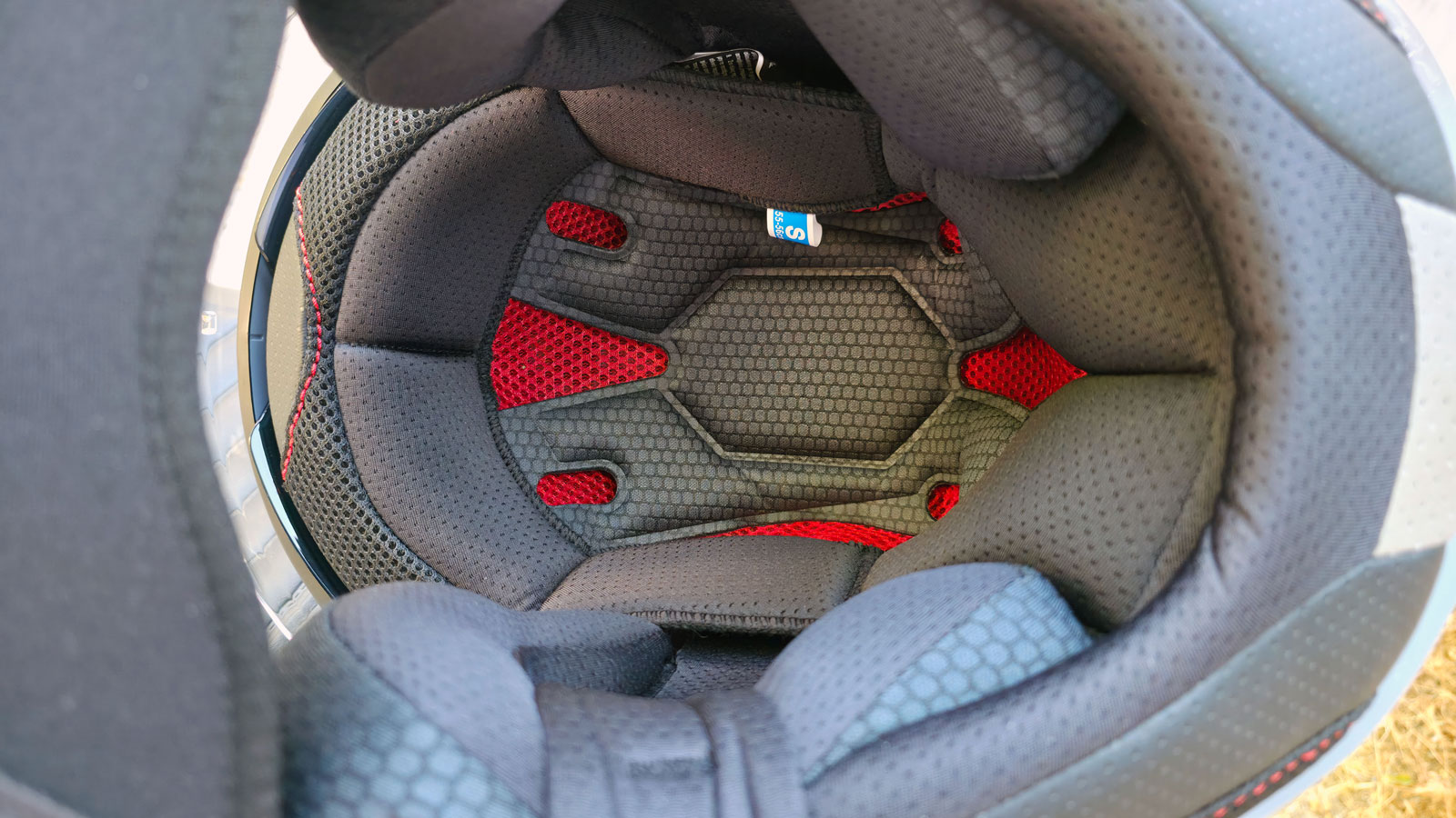 Test Yohe 935 SV: Προσιτό & ποιοτικό ανοιγόμενο κράνος με δώρο Bluetooth