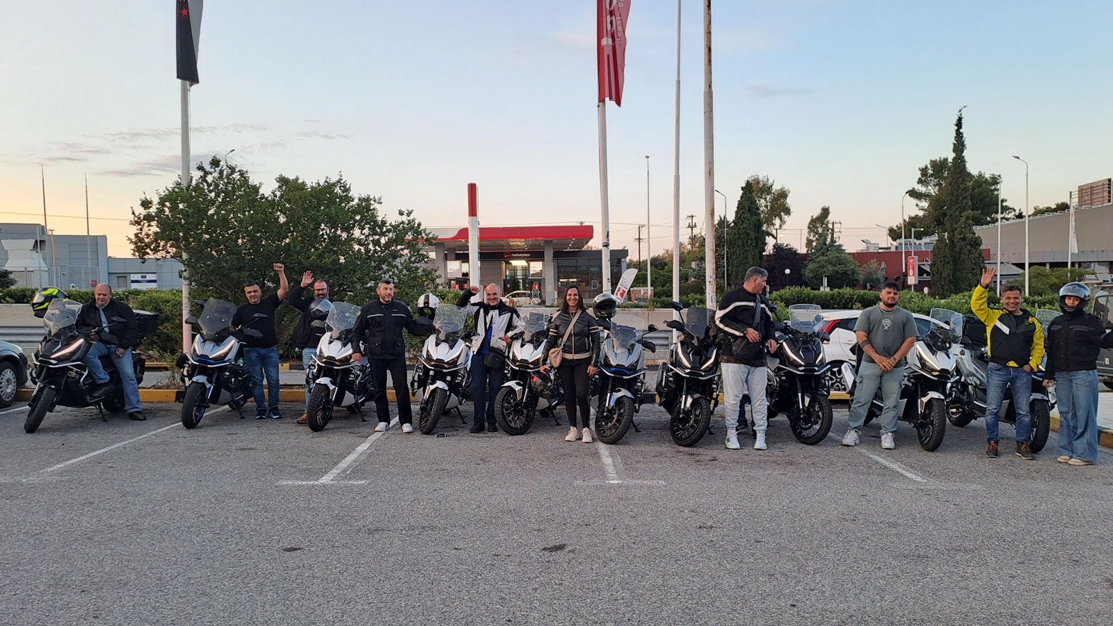  γνωρίζοντας από κοντά τον τρόπο λειτουργίας του κέντρου διαχείρισης ανταλλακτικών, καθώς και το σύστημα υποστήριξης για όλα τα μοντέλα της μάρκας.