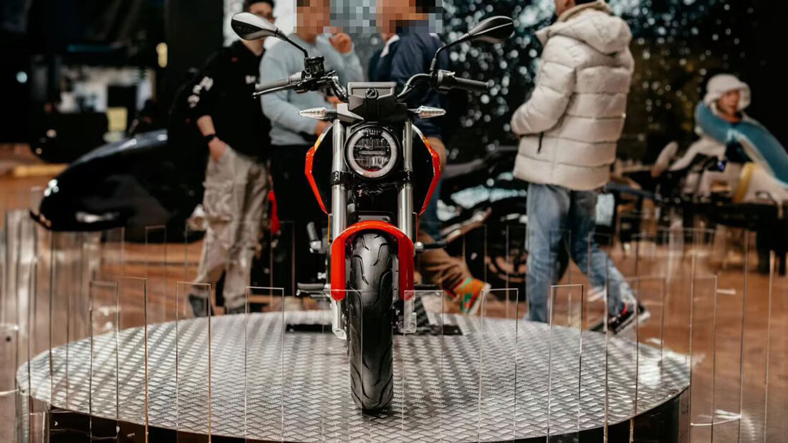 Με 105χλμ/ω τελική και 120km αυτονομία το νέο Zero Neutrino 